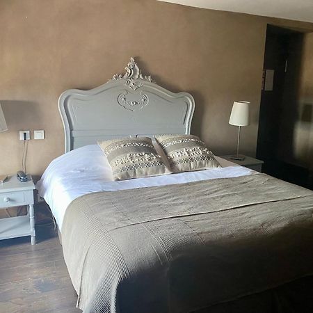 Hotel De La Tour Châtillon-sur-Chalaronne Kültér fotó