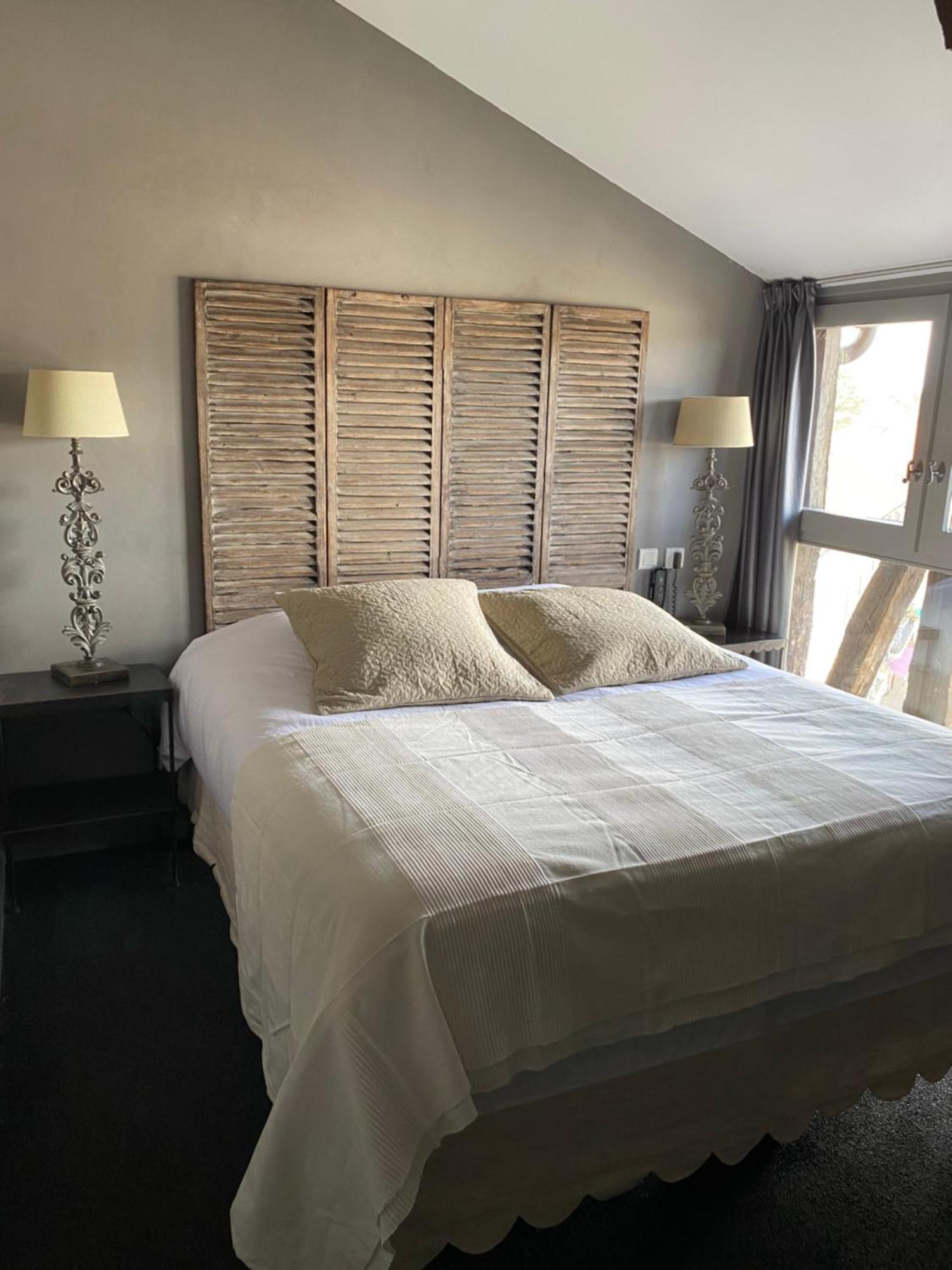 Hotel De La Tour Châtillon-sur-Chalaronne Kültér fotó