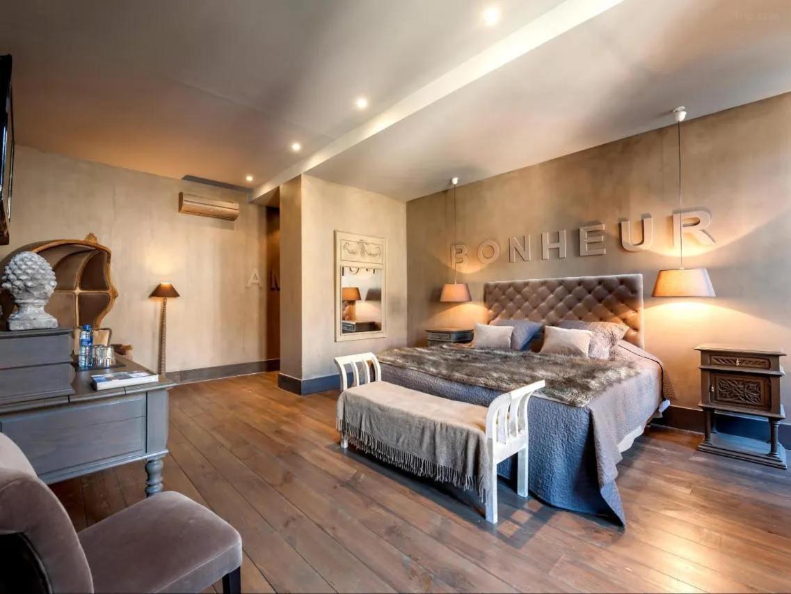 Hotel De La Tour Châtillon-sur-Chalaronne Kültér fotó