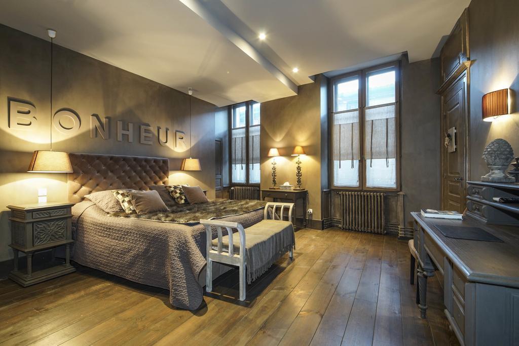Hotel De La Tour Châtillon-sur-Chalaronne Kültér fotó